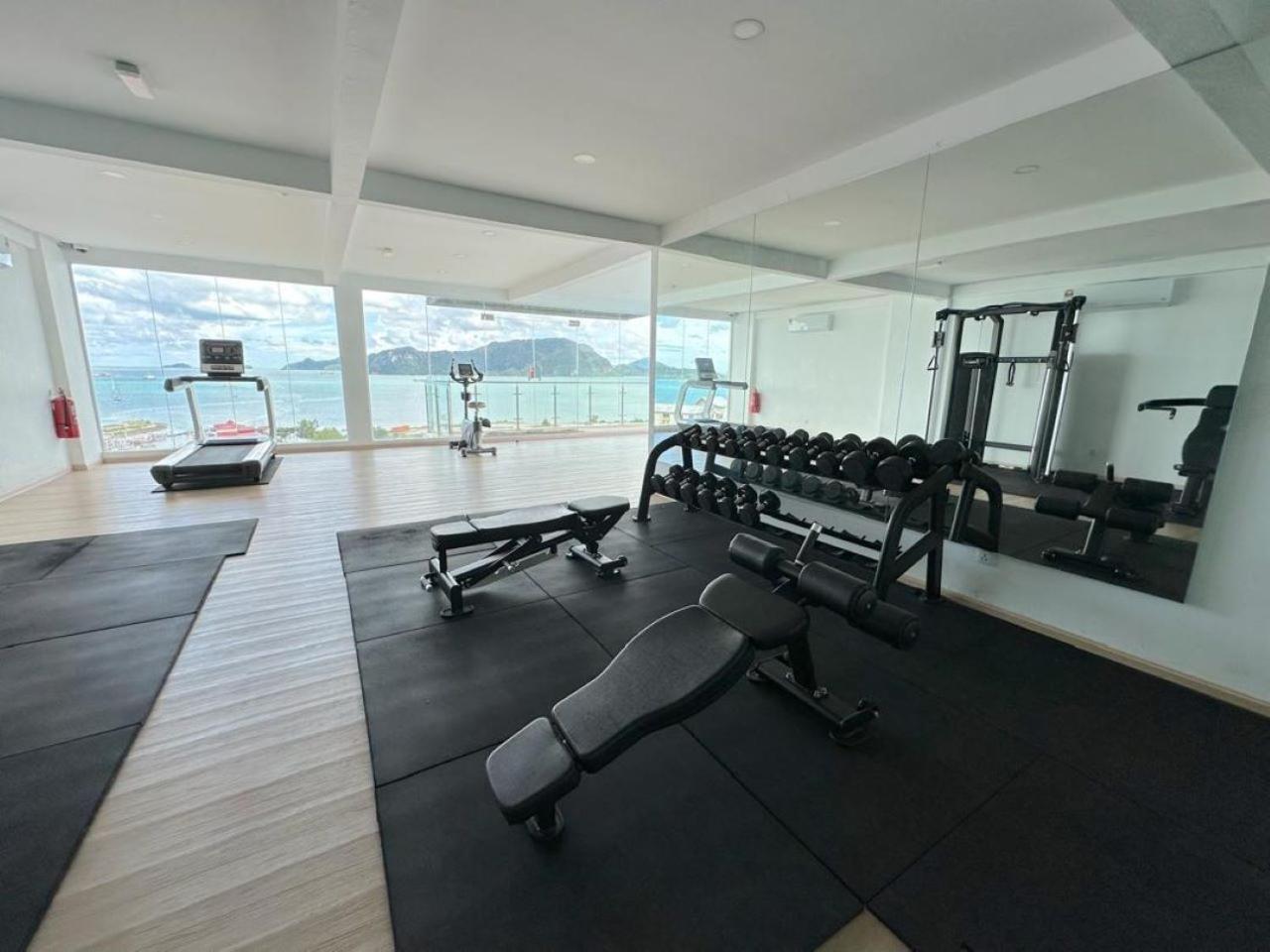 Maya Seaview Families Suite Apartment + Sky Pool Kuah Ngoại thất bức ảnh